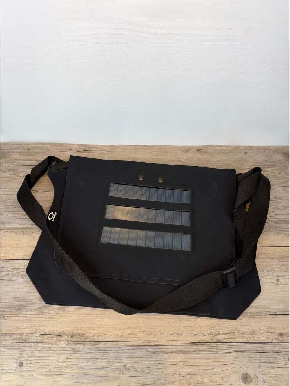 O-range Italian Waterproof Solar Panel Messenger Bag Laptop Briefcase Black